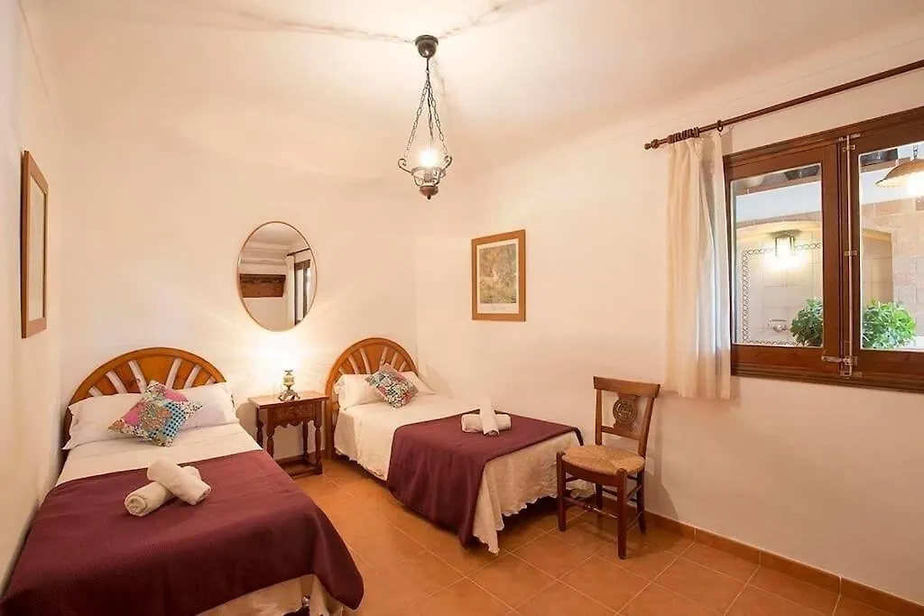 Nice Villa Near Pollensa By Renthousing Spanien